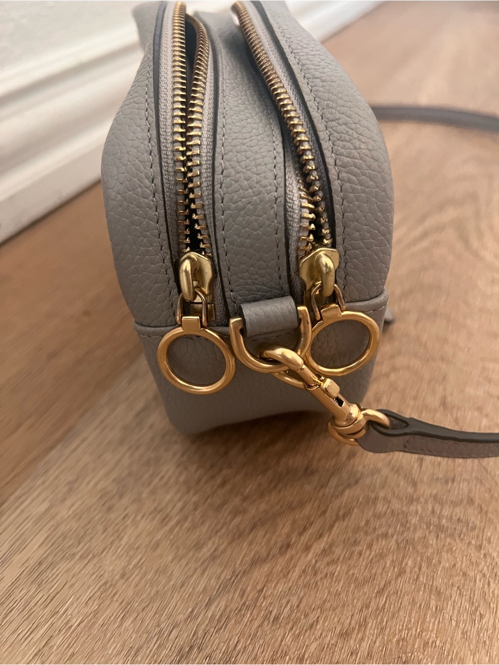 Tory Burch “Mini Miller” Light Gray Leather Crossbody Bag - Picture 6 of 12